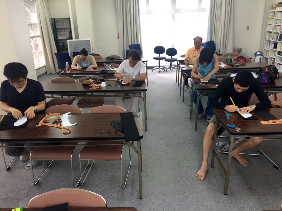 大人の工作！ 大地と繋がるサンダル「ワラーチ」 @神田